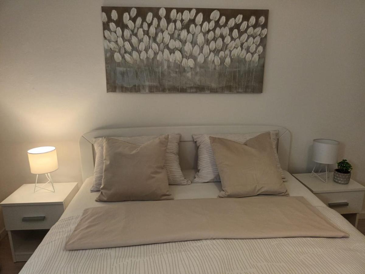 Apartment & Rooms Riva Водице Екстер'єр фото
