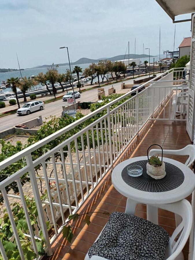 Apartment & Rooms Riva Водице Екстер'єр фото