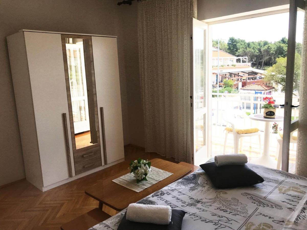 Apartment & Rooms Riva Водице Екстер'єр фото
